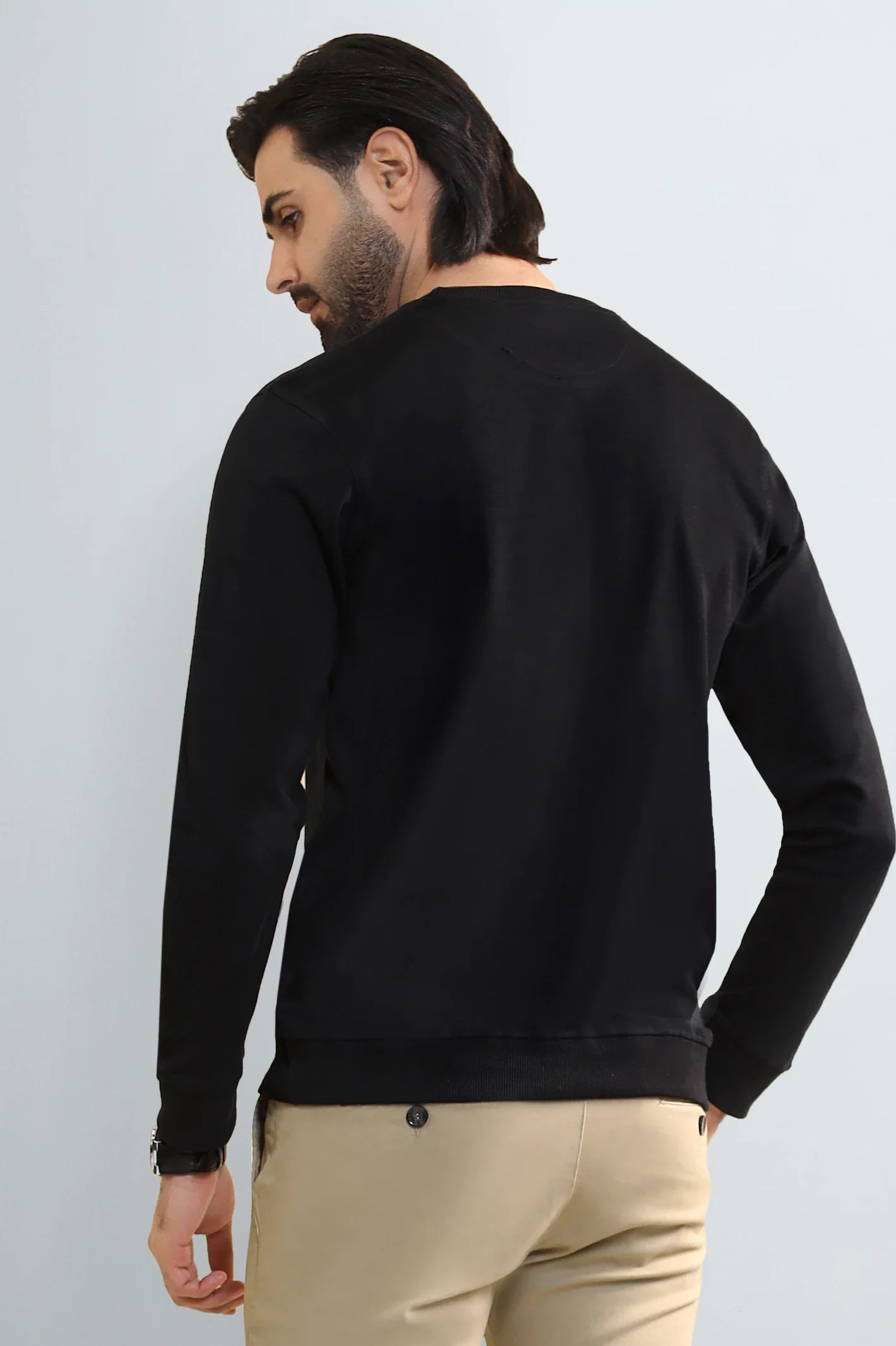 Black Crewneck Sweatshirt